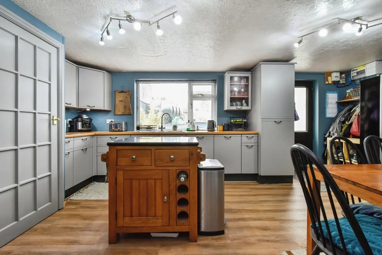 Gwilym Road, Cwmllynfell, SA9, photo 6