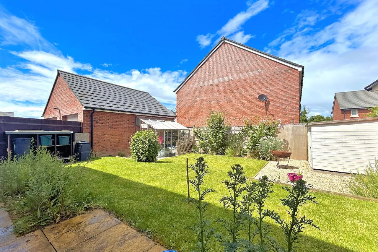 Jenkinson Way, Falfield, photo 2
