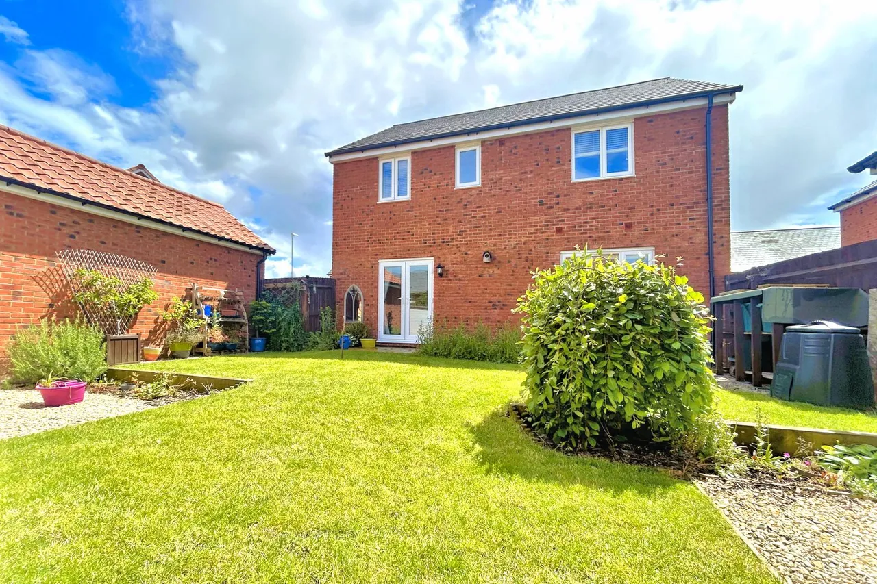 4 bed house for sale, Jenkinson Way, Falfield