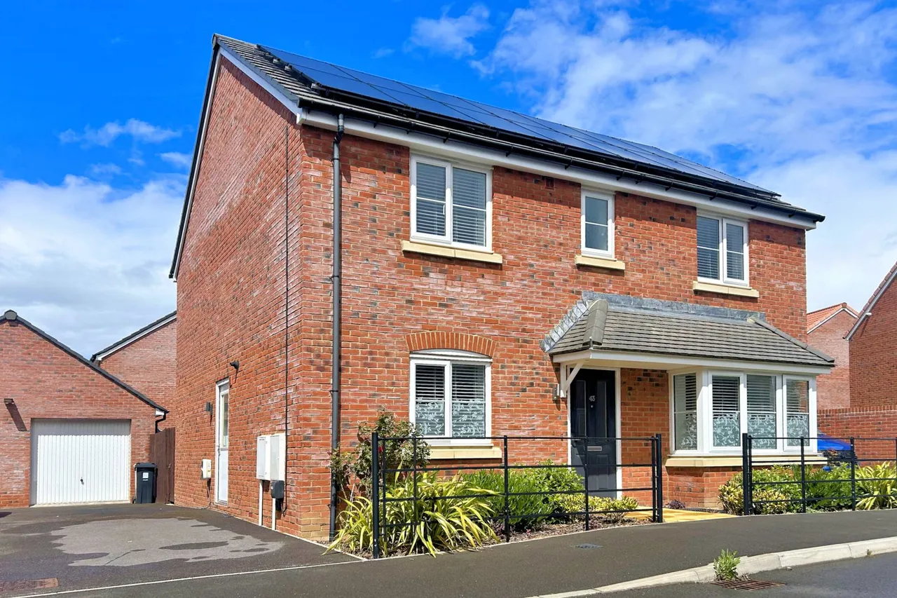 Jenkinson Way, Falfield, photo 3
