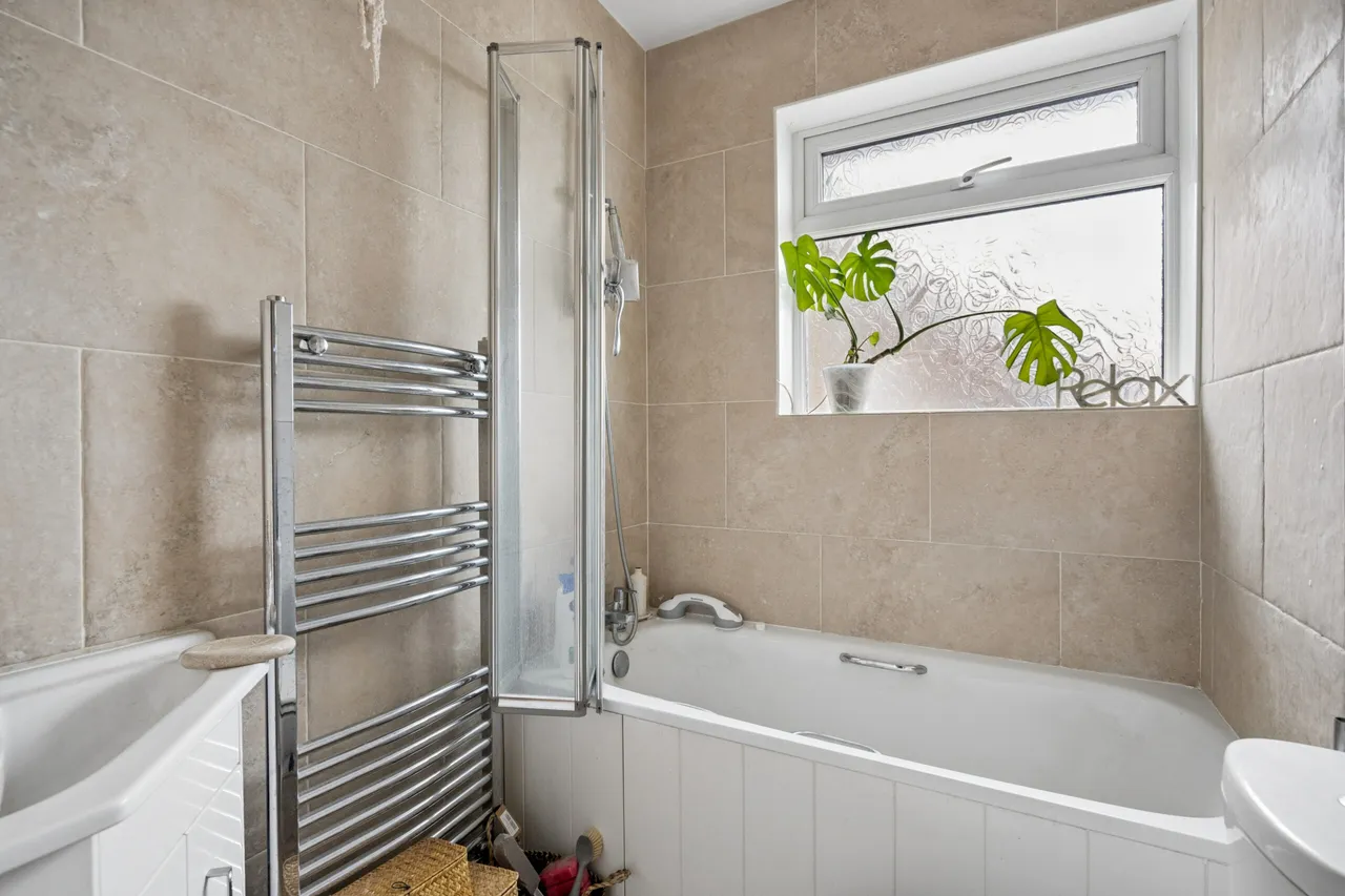 Sandringham Road, Watford, WD24, photo 9