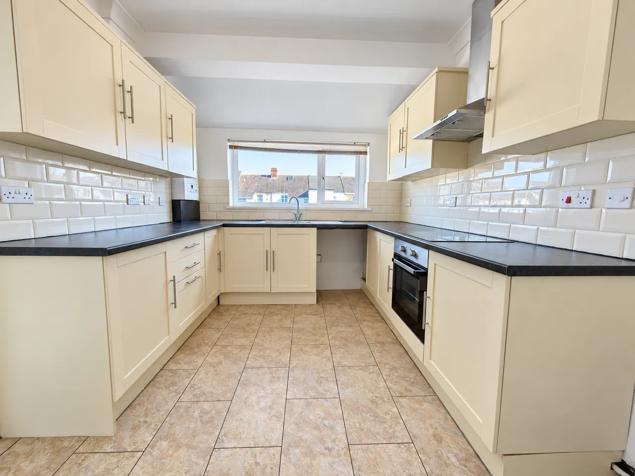 Cecil Street, Manselton, photo 6