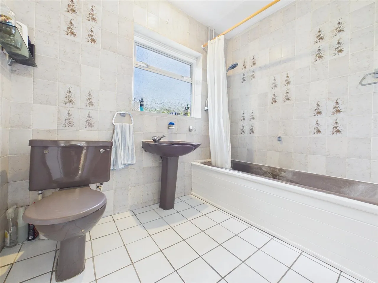 Howletts Lane, Ruislip, HA4 7SA, photo 13