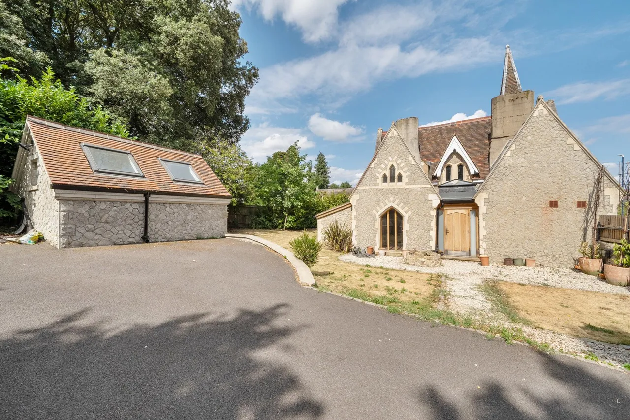 Sutton Road, ME15, photo 14