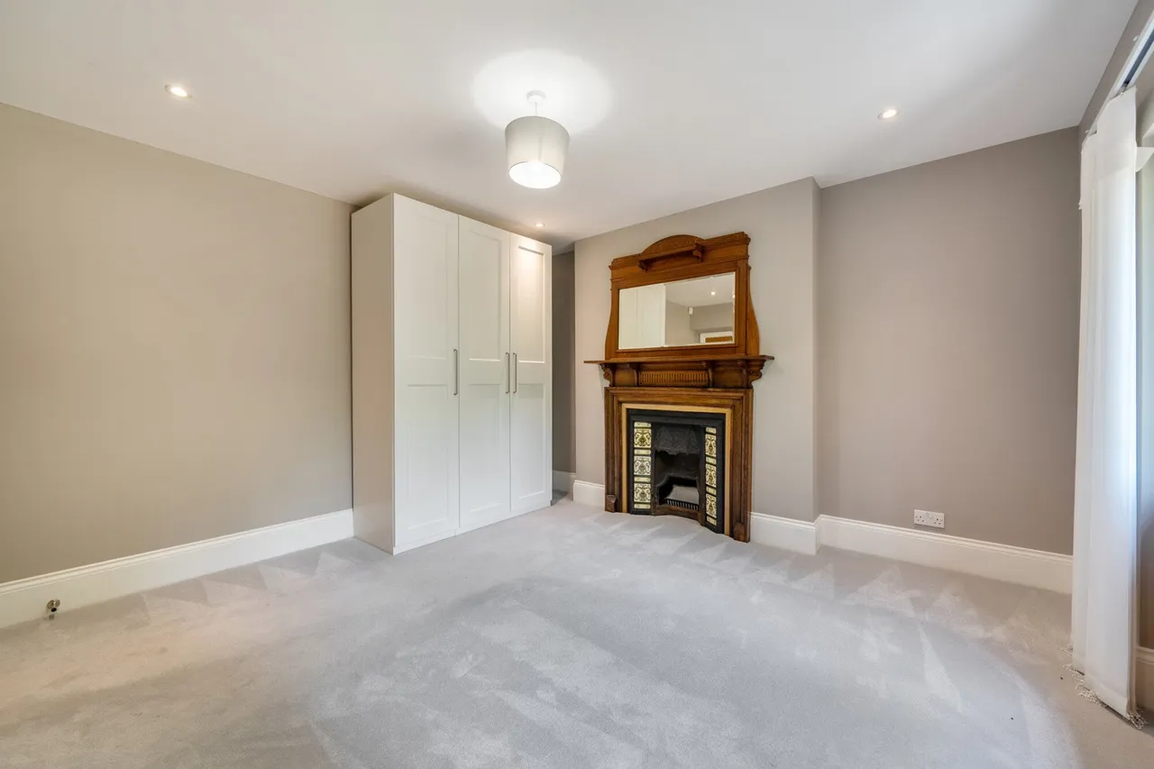Sutton Road, ME15, photo 16