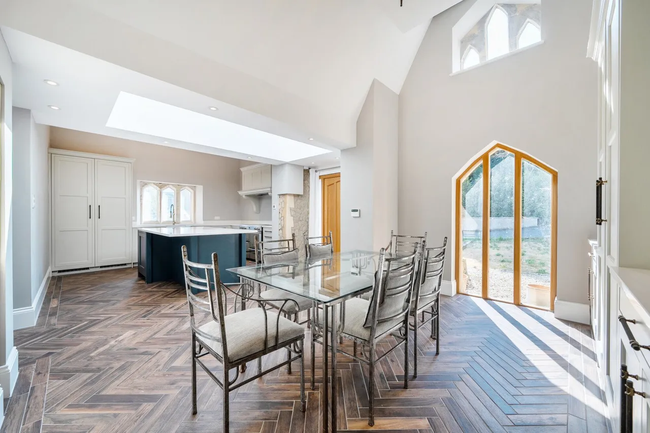 4 bed house for sale — Sutton Road, ME15