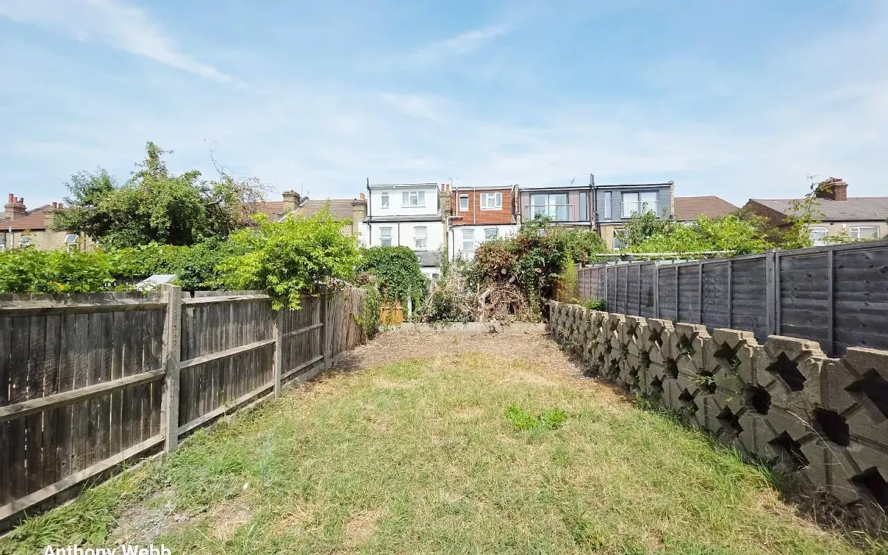 Norman Avenue, Wood Green, N22, photo 13