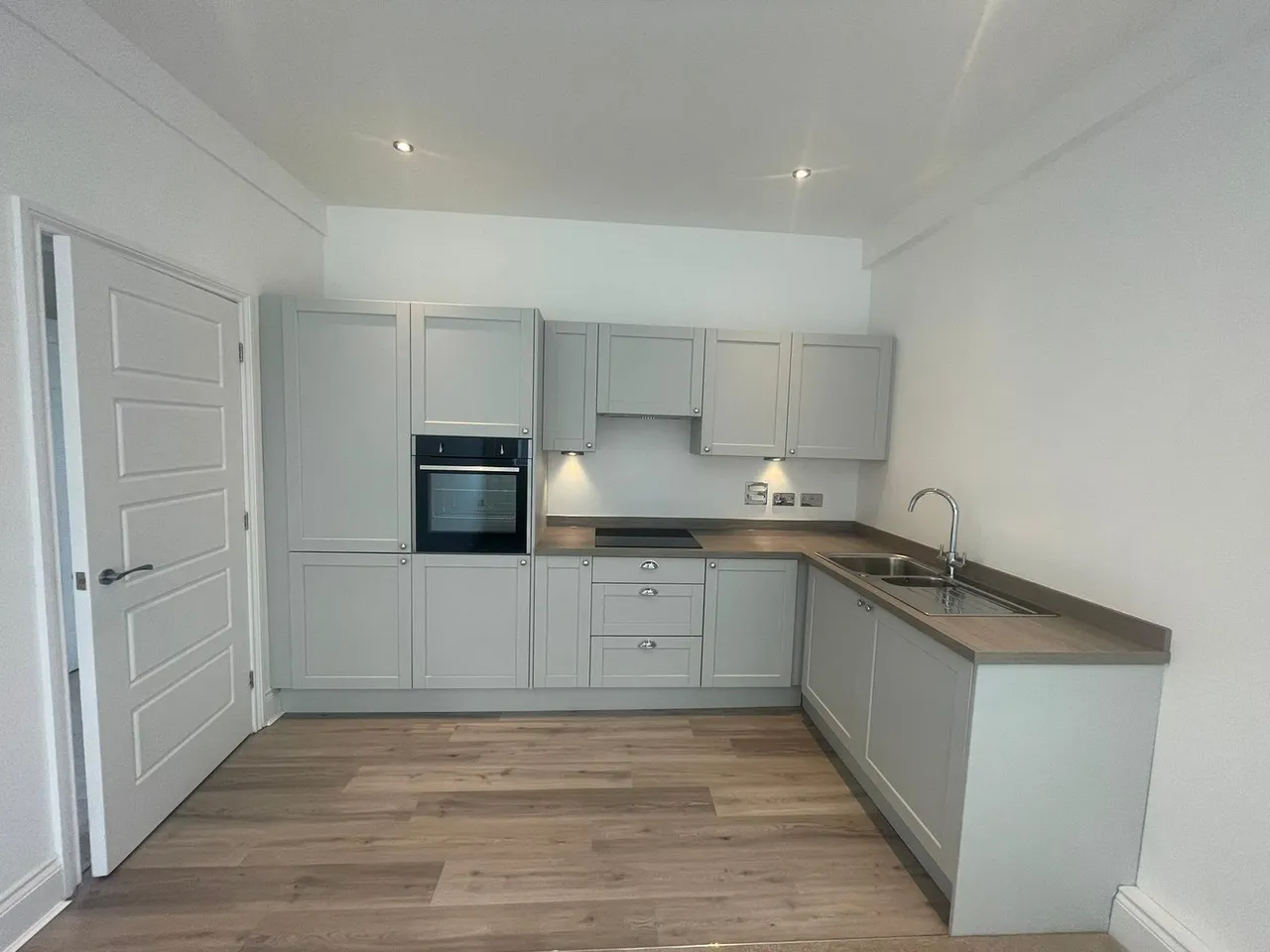 Middleton House, DE1, photo 2