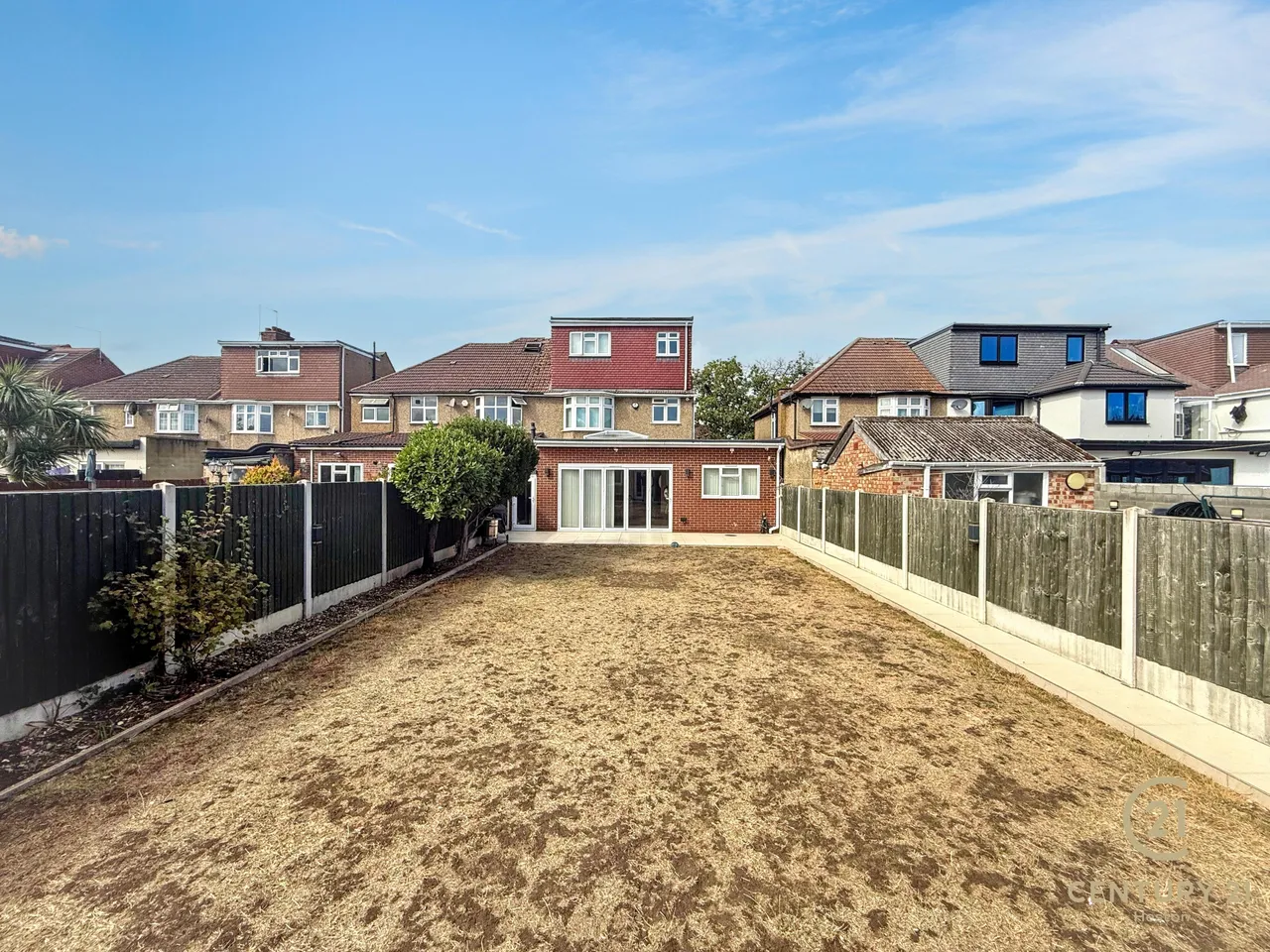 Burns Way, Hounslow, TW5, photo 29