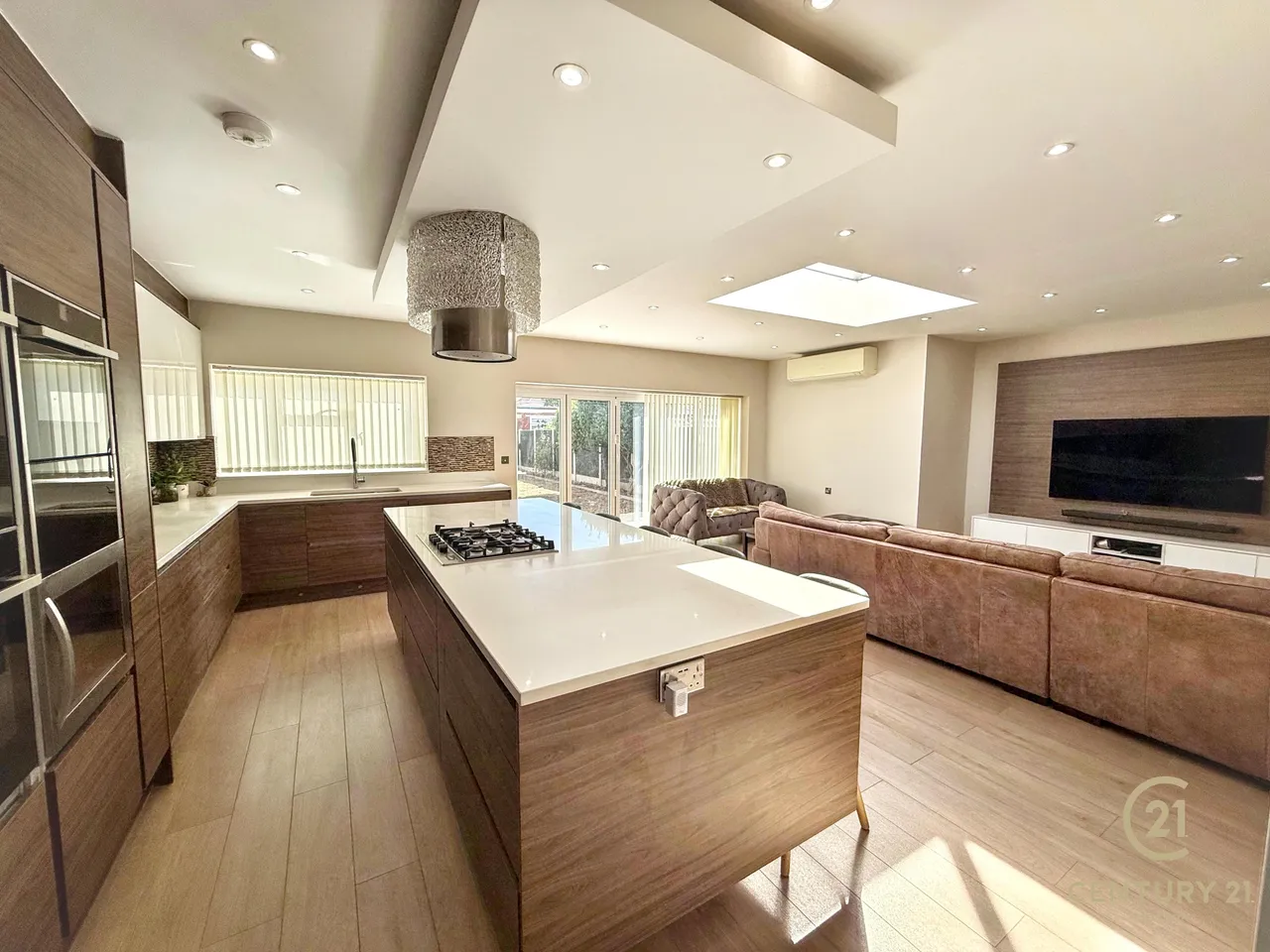 Burns Way, Hounslow, TW5, photo 9