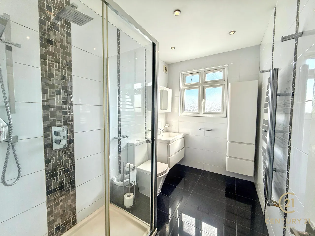 Burns Way, Hounslow, TW5, photo 22