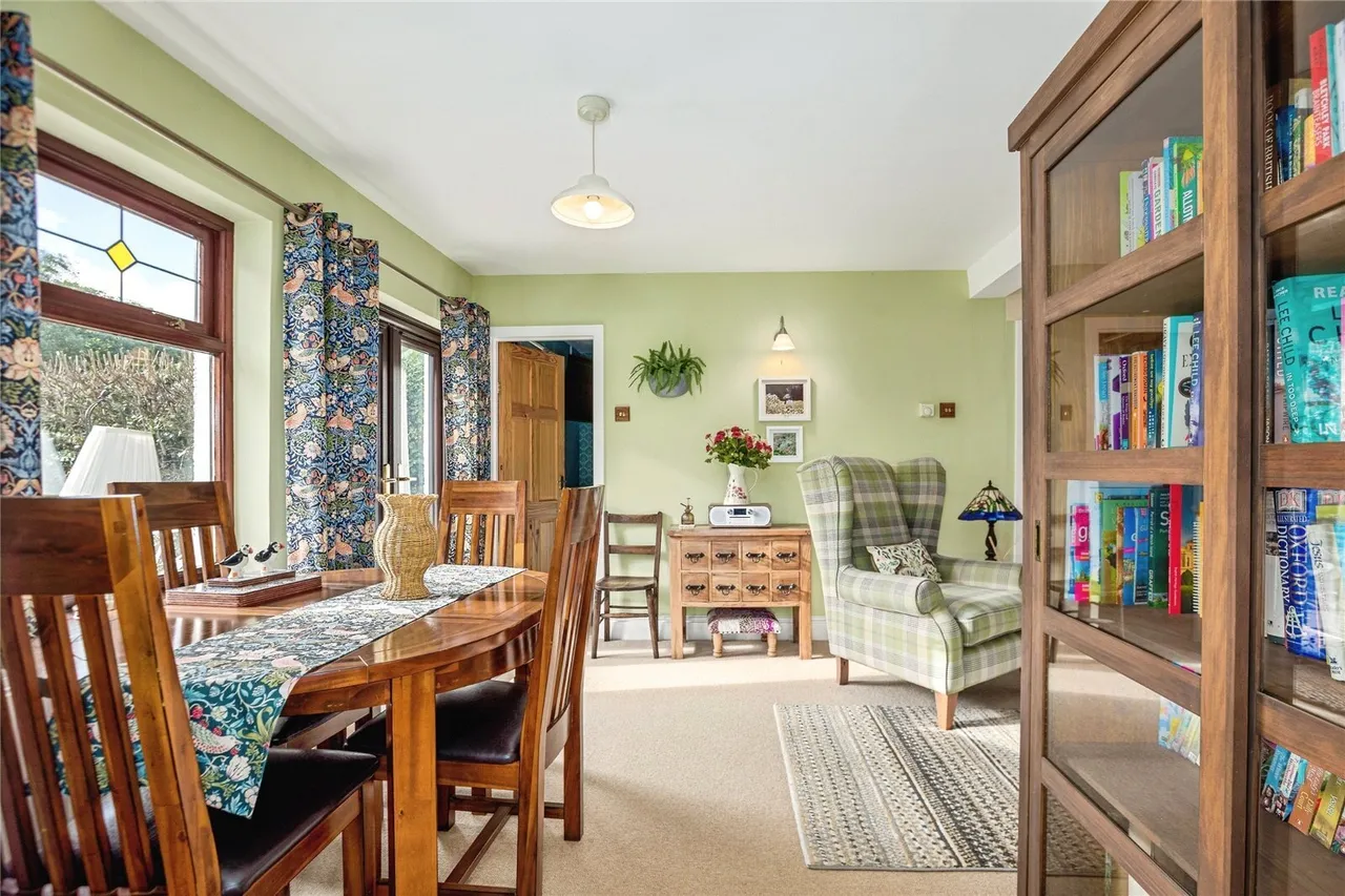 Llanrhystud, SY23, photo 16