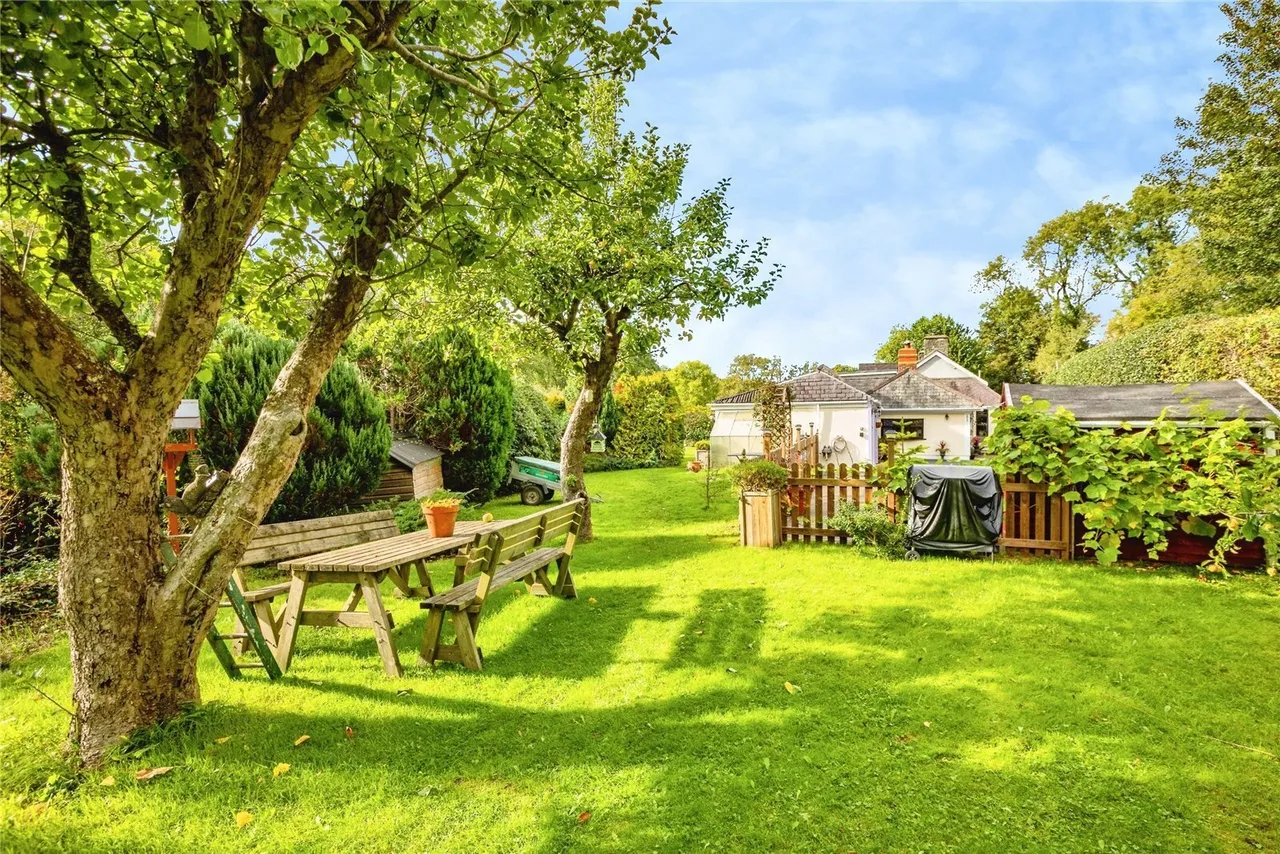 Llanrhystud, SY23, photo 29