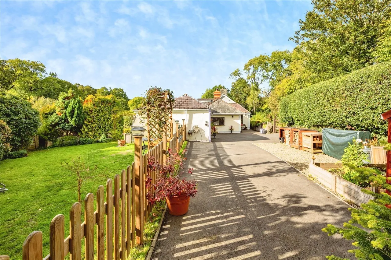 Llanrhystud, SY23, photo 27