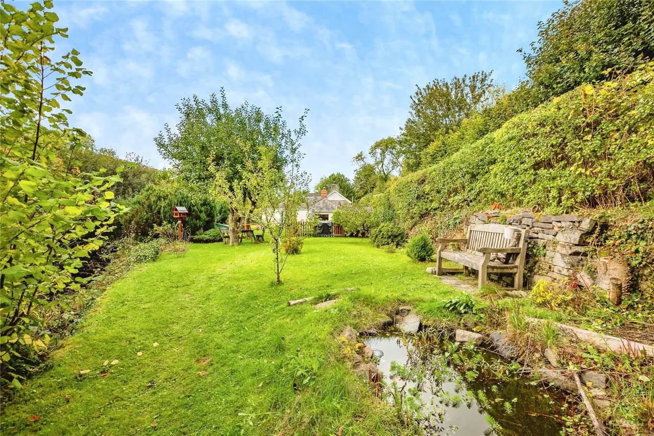 Llanrhystud, SY23, photo 32