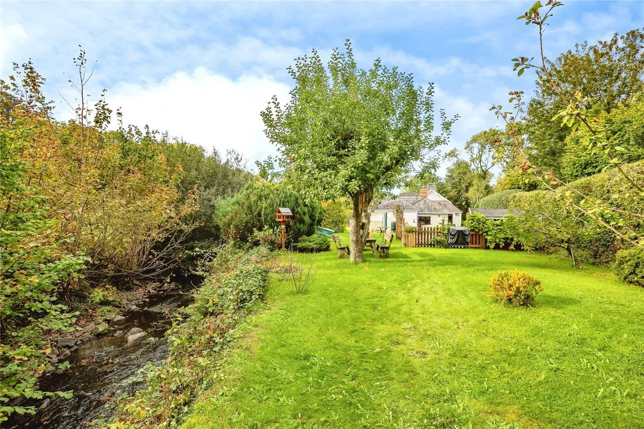 Llanrhystud, SY23, photo 28