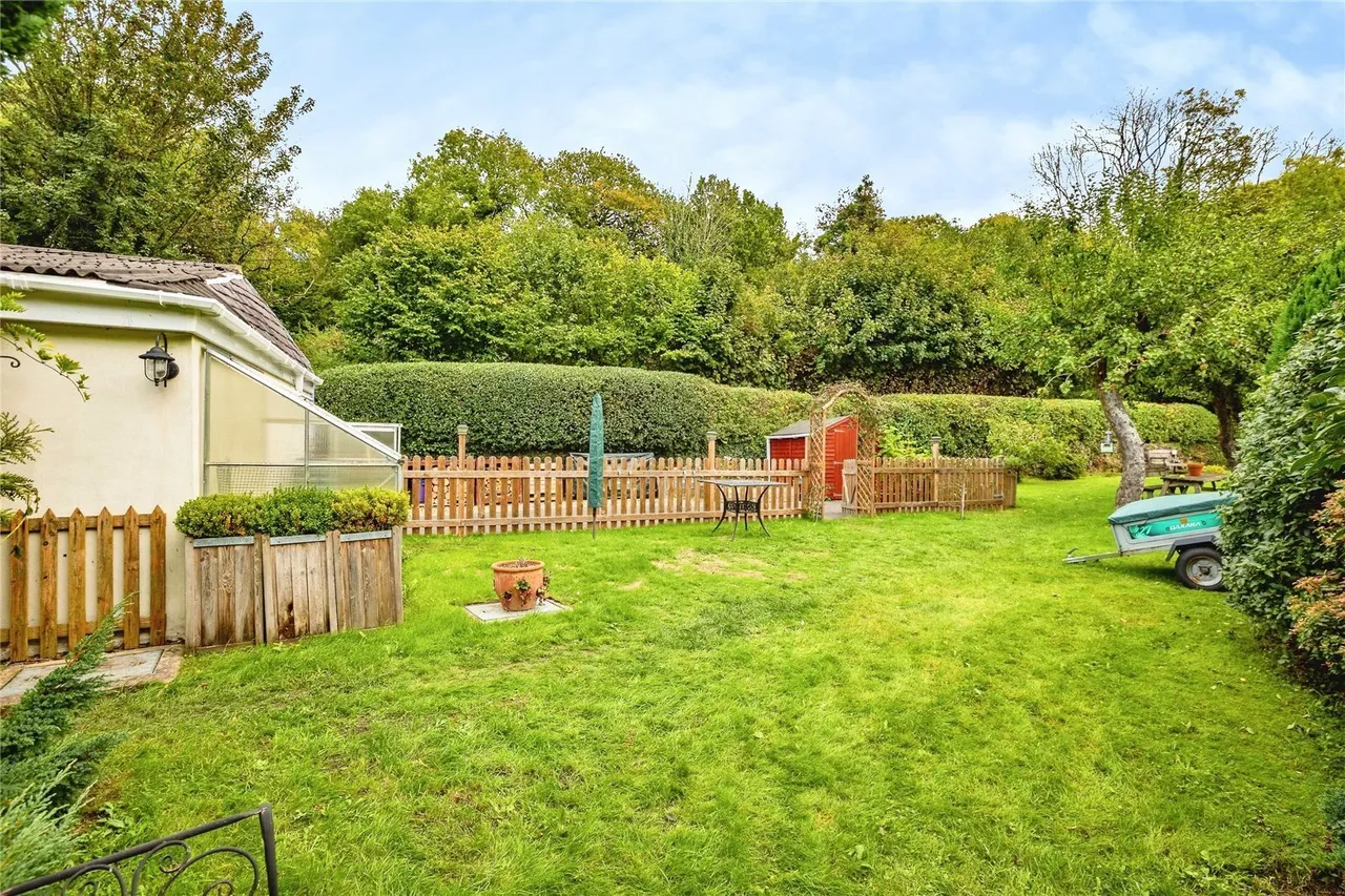 Llanrhystud, SY23, photo 34