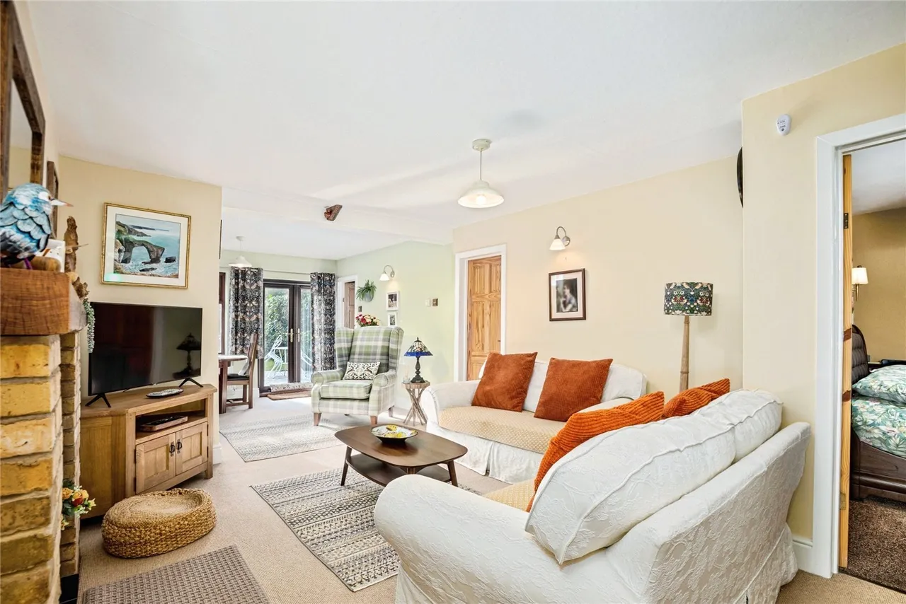 Llanrhystud, SY23, photo 11