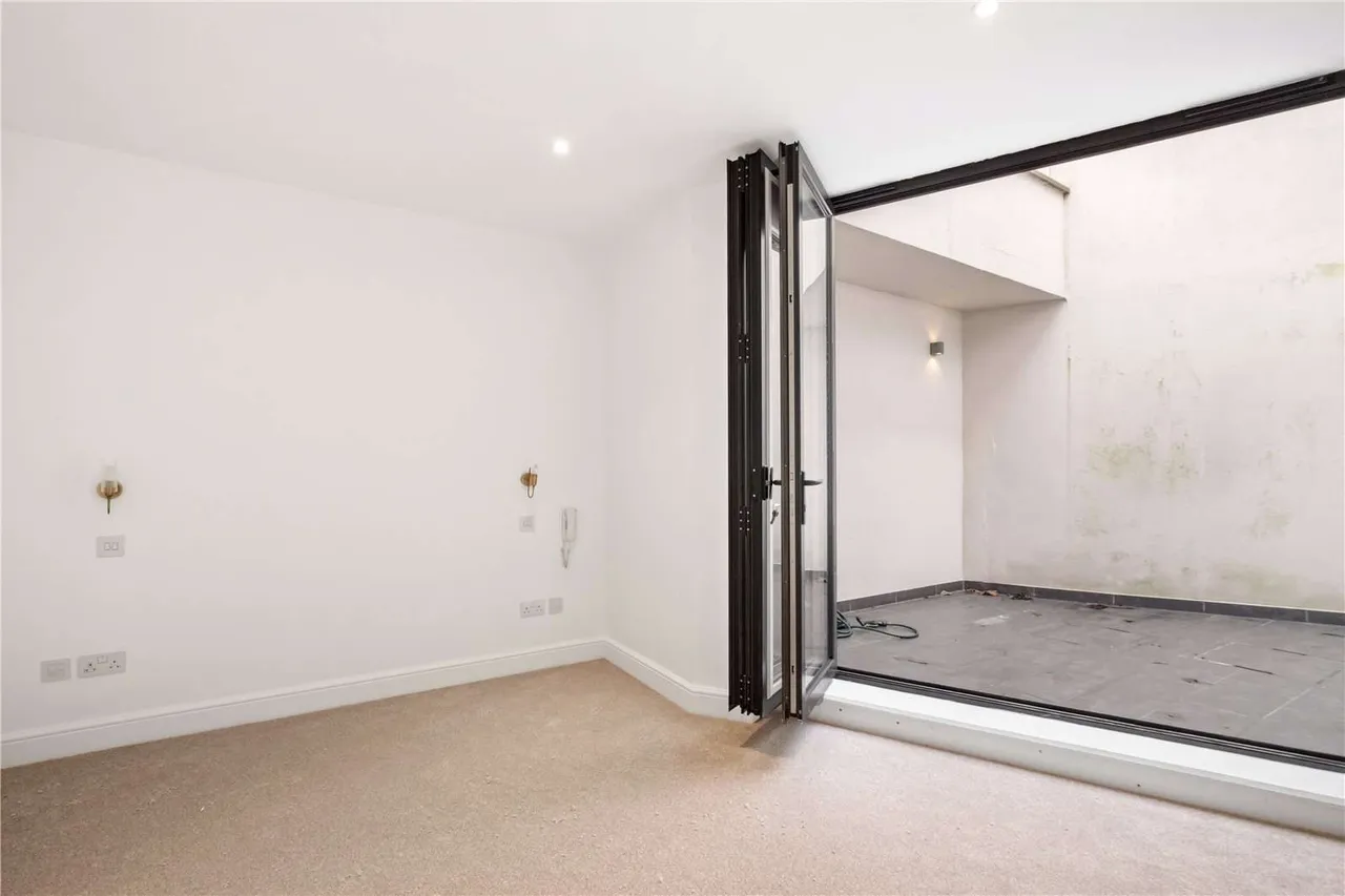 Upper Tooting Park, London, SW17 7SN, photo 10