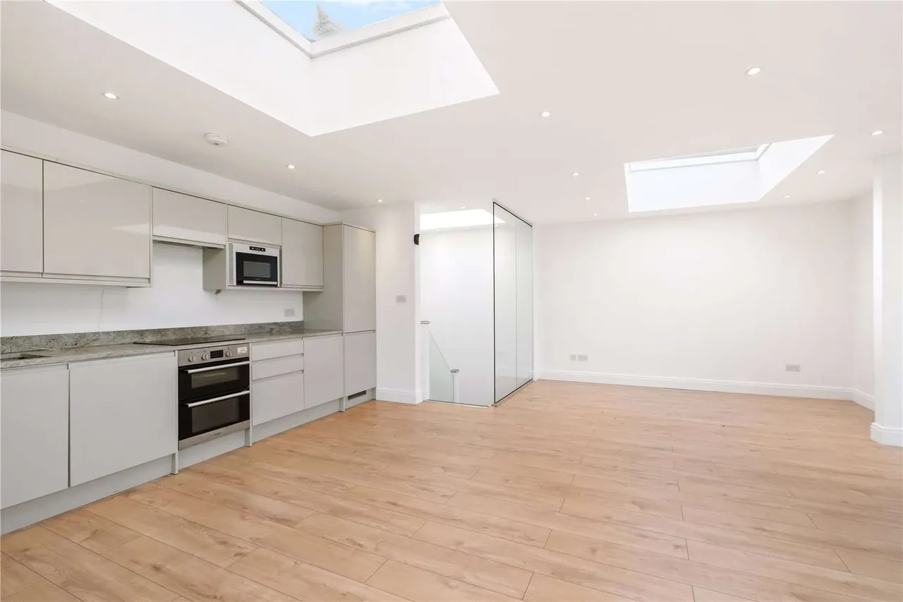 Upper Tooting Park, London, SW17 7SN, photo 11
