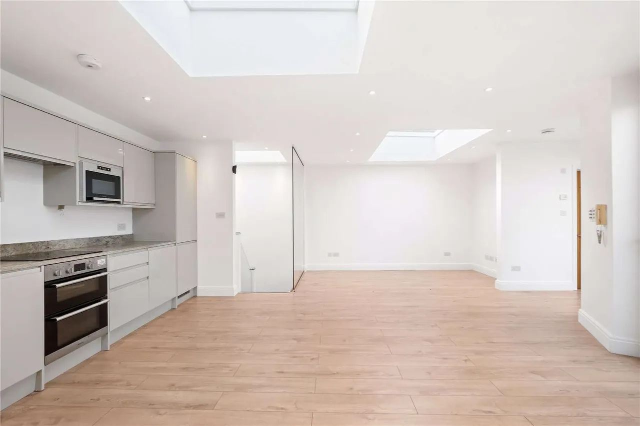 Upper Tooting Park, London, SW17 7SN, photo 12