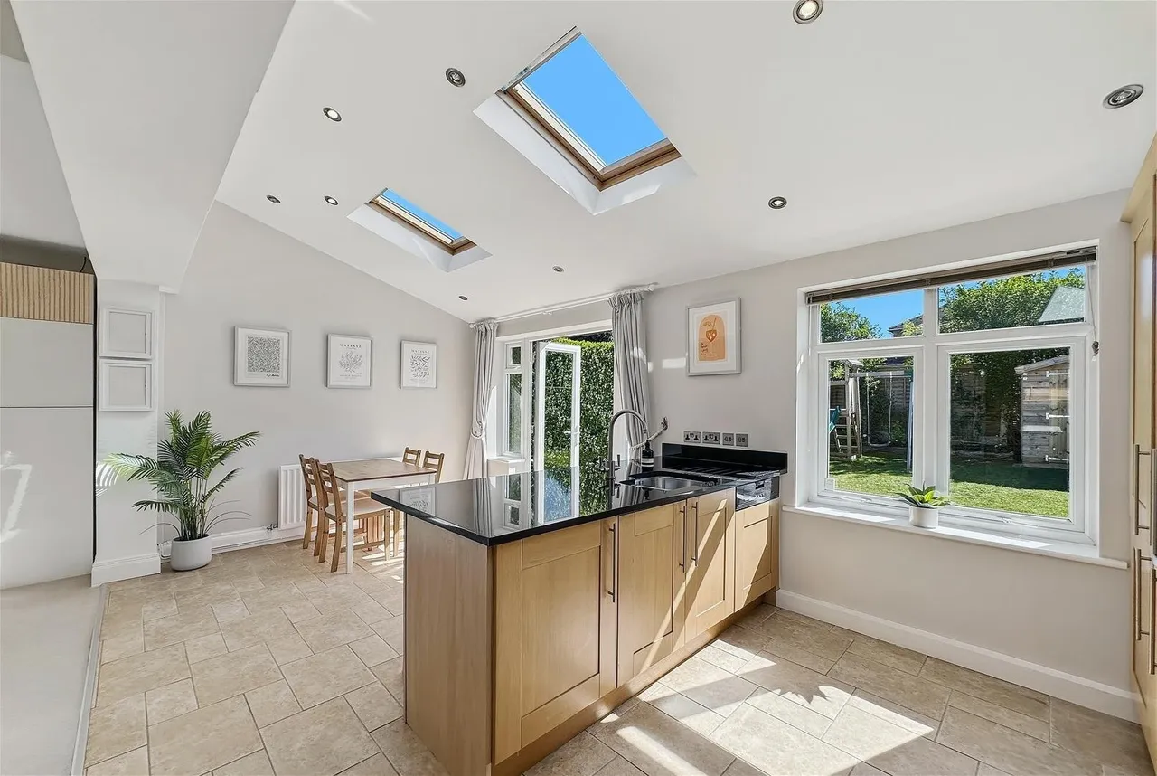 Stockport Road, Timperley, Cheshire WA15 7SR, photo 11