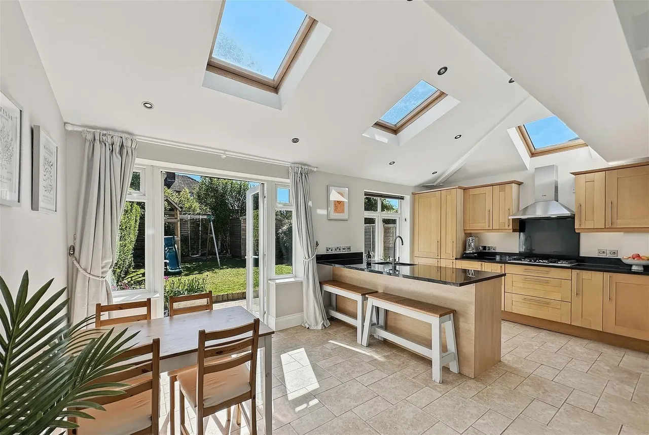 Stockport Road, Timperley, Cheshire WA15 7SR, photo 8