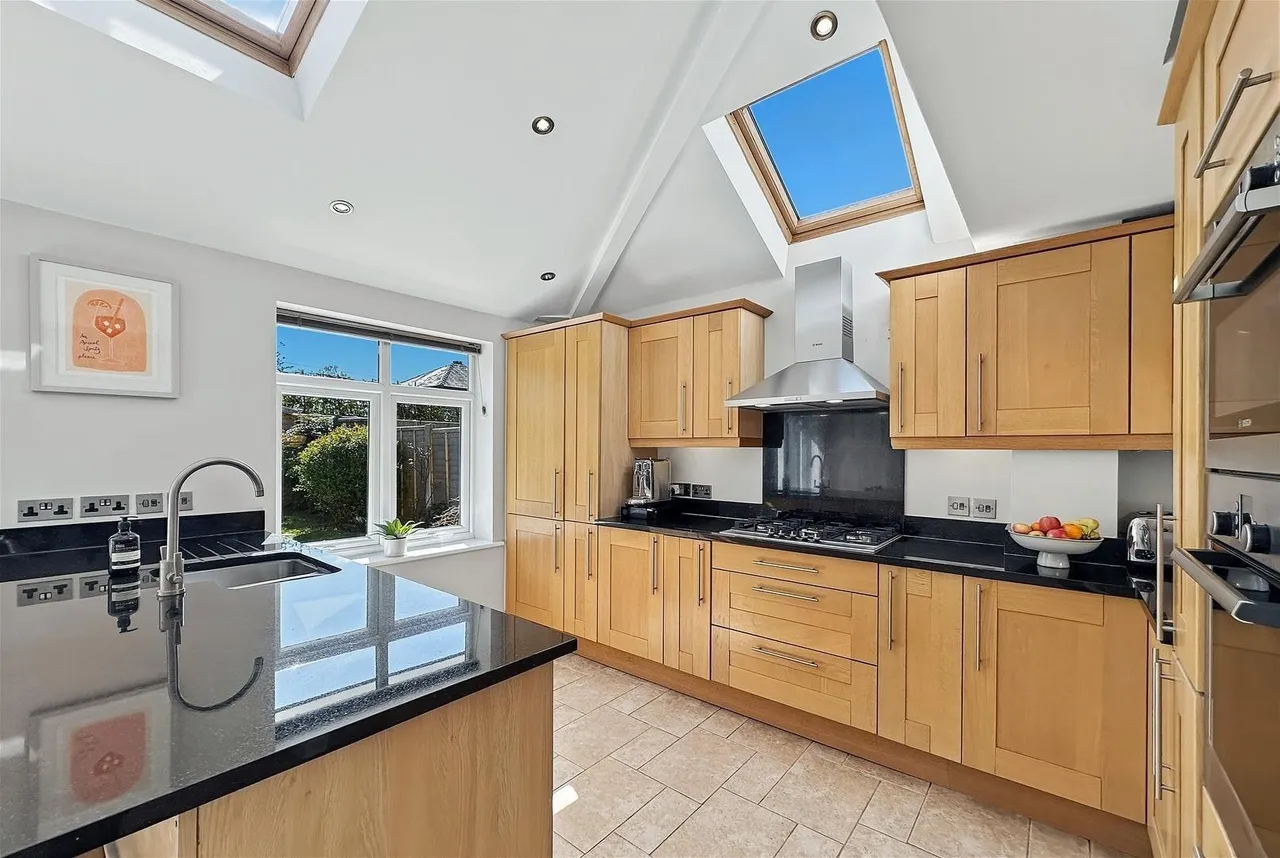Stockport Road, Timperley, Cheshire WA15 7SR, photo 9