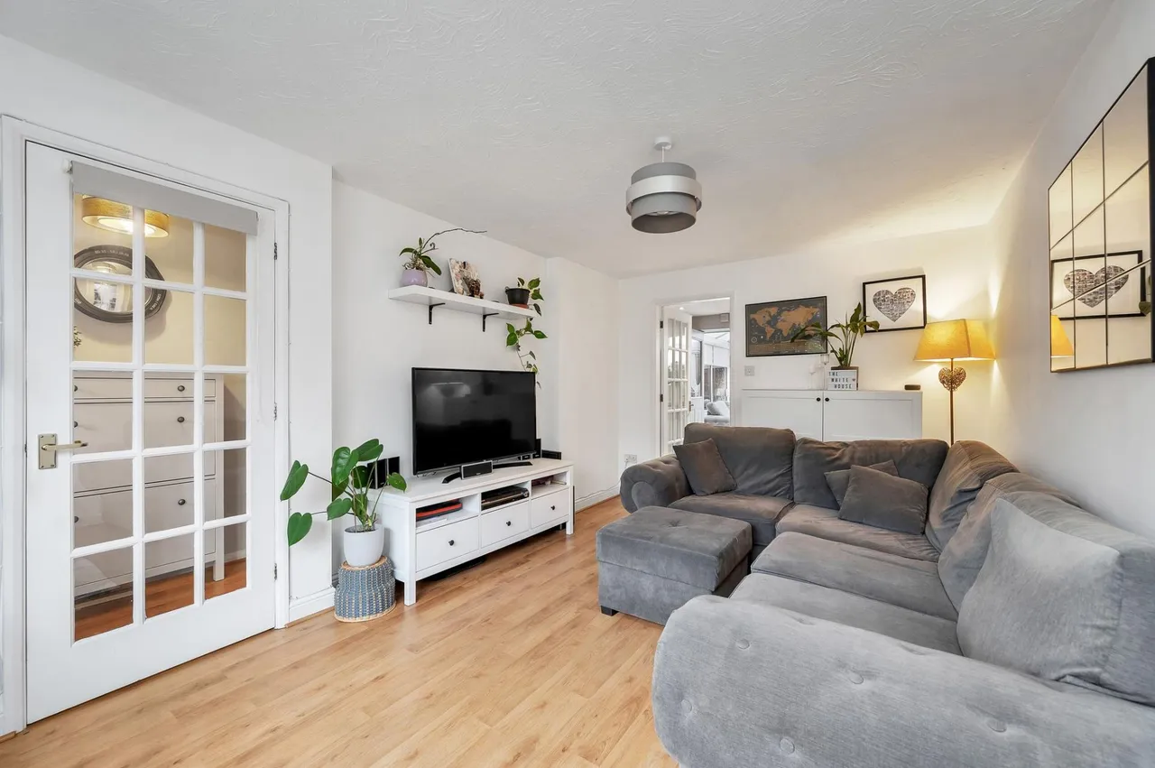 Normanton Drive, Oakham, LE15, photo 2