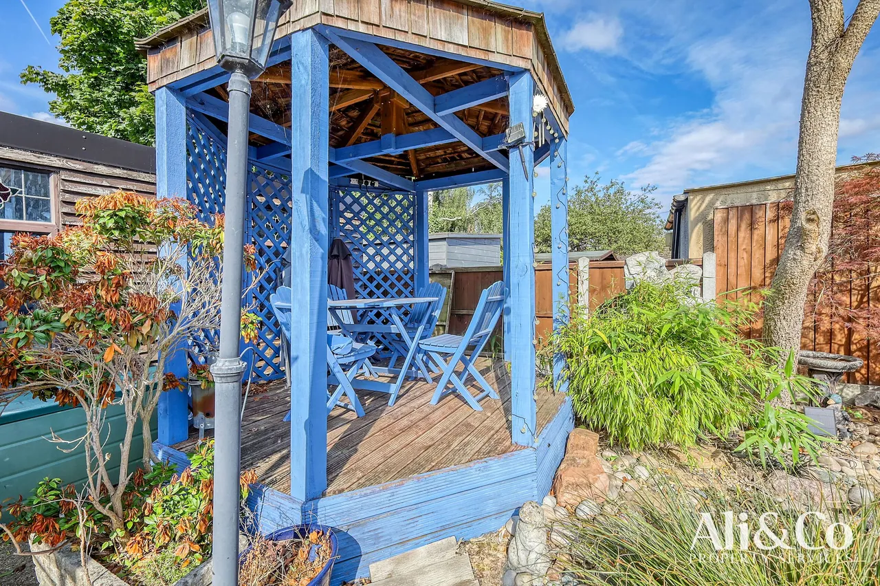 Waverley Gardens, Grays, Essex, RM16 2TJ, photo 17