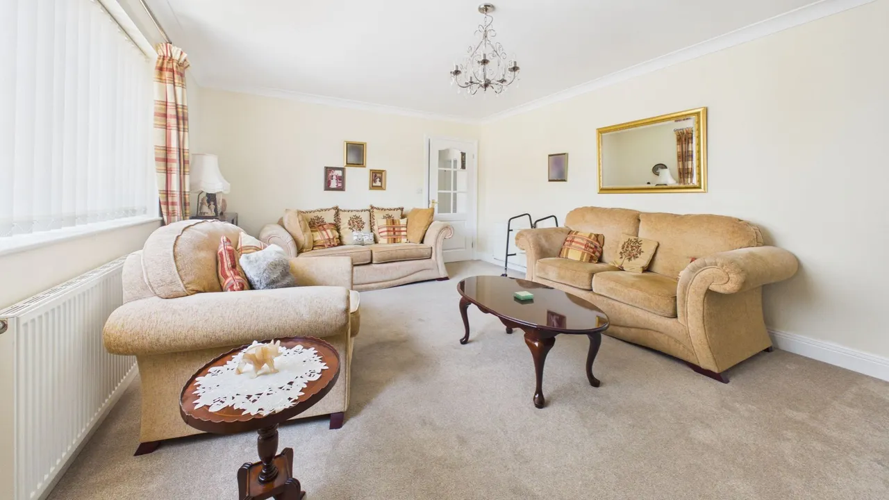 Wexford Close, Bourne, PE10, photo 3