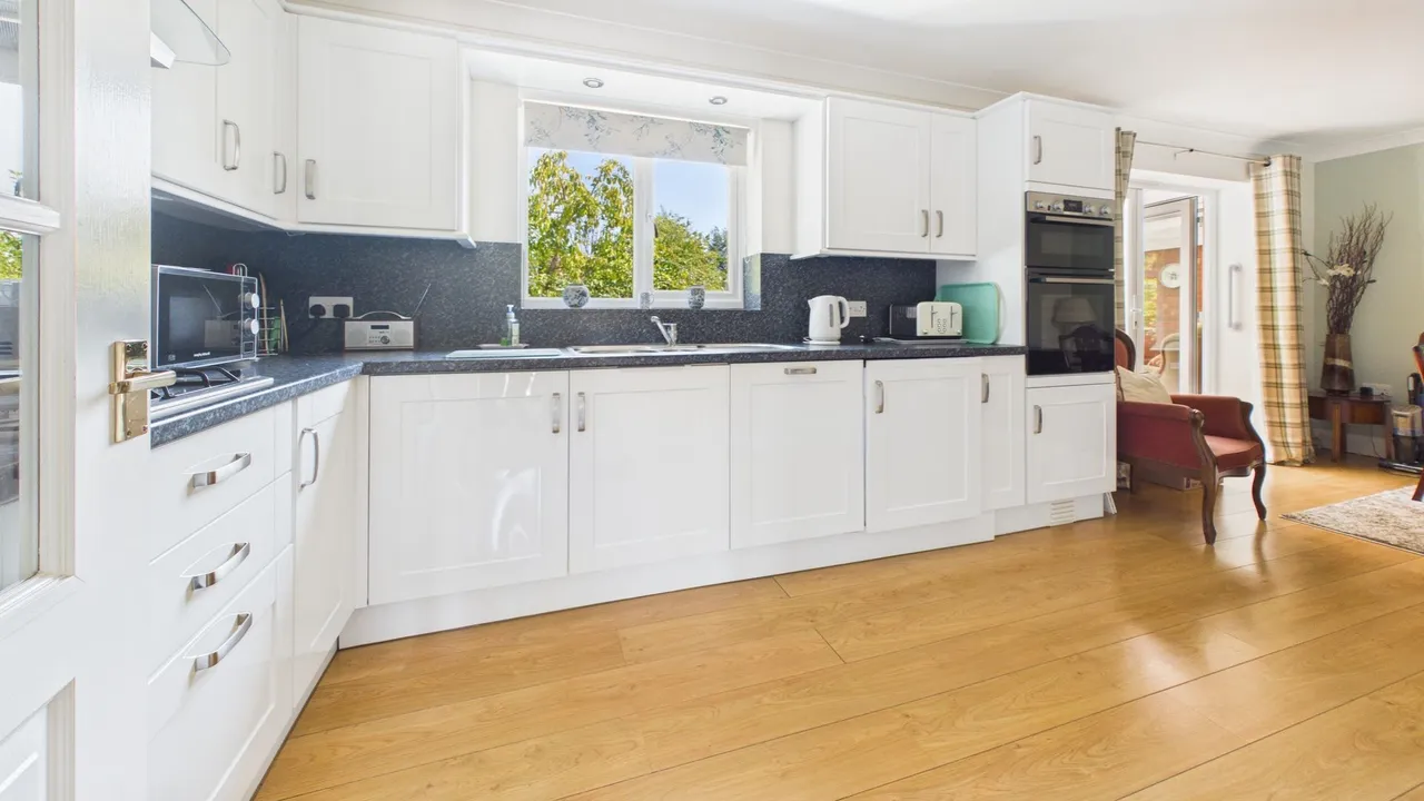 Wexford Close, Bourne, PE10, photo 5