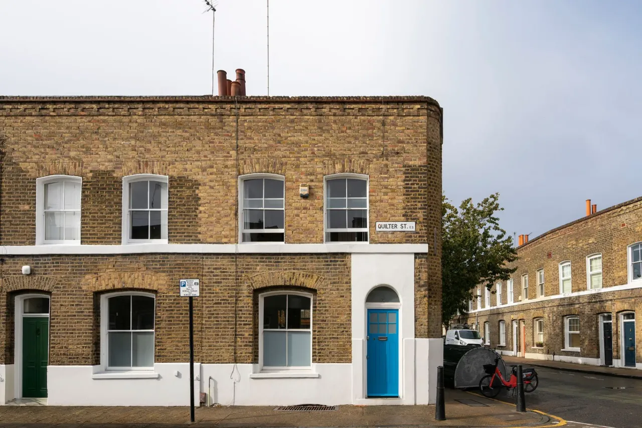 2 bed house for sale, Quilter Street, Jesus Hospital Estate, E2