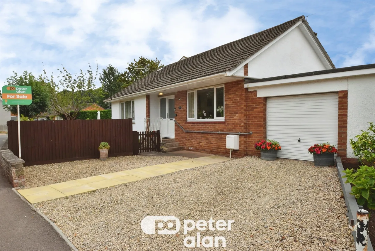 4 bed house for sale, Somerset Road, Monmouth, NP25