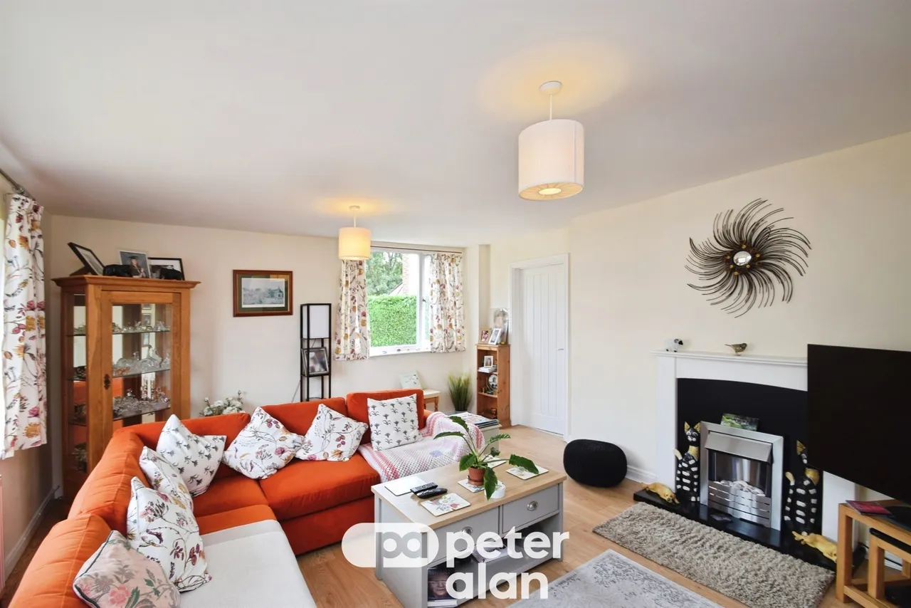 Somerset Road, Monmouth, NP25, photo 8