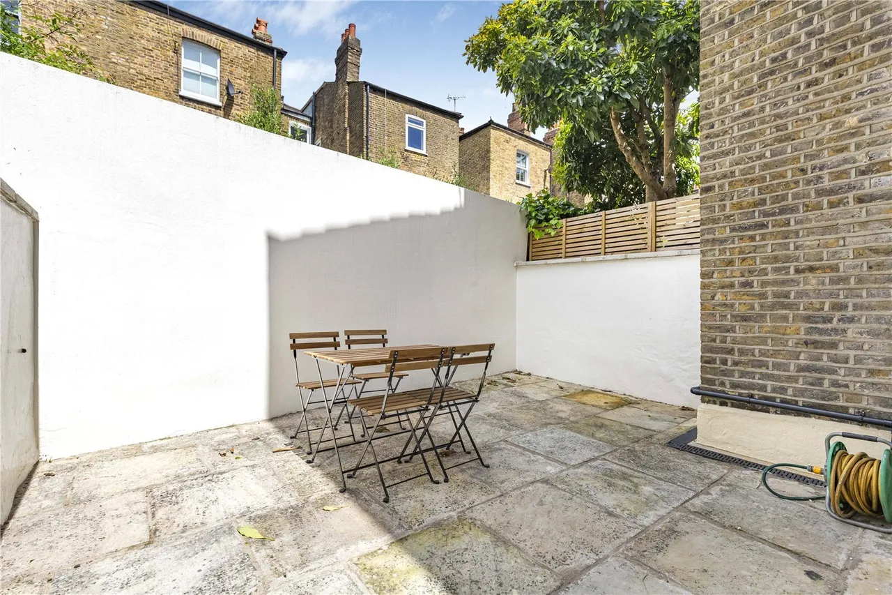 Rita Road, London, SW8, photo 2