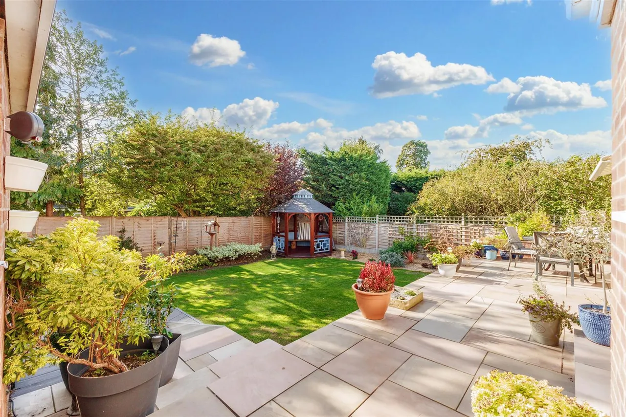 Mount Road, Evesham, WR11, photo 21