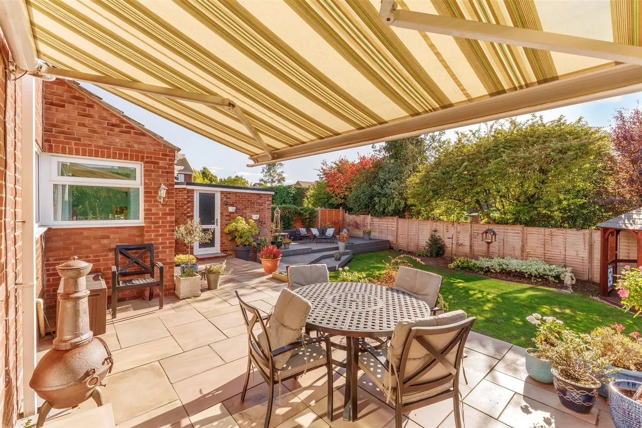 Mount Road, Evesham, WR11, photo 26
