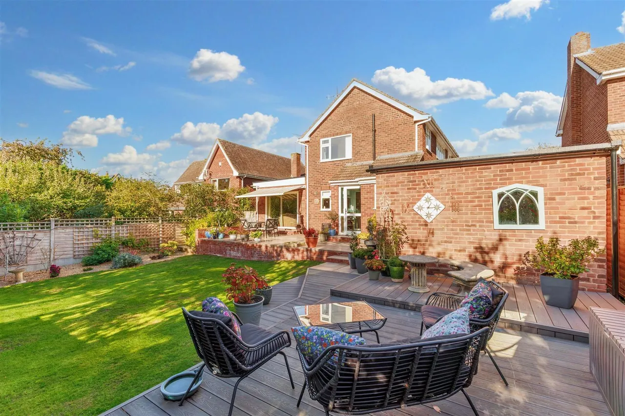 Mount Road, Evesham, WR11, photo 25