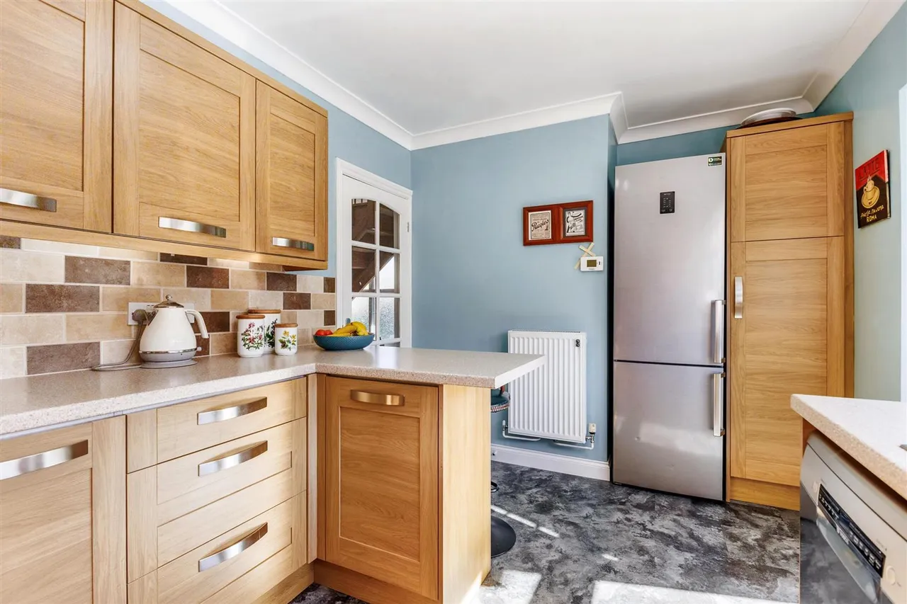 Mount Road, Evesham, WR11, photo 9