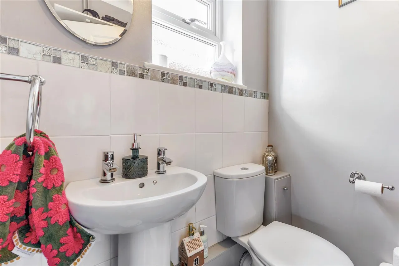 Mount Road, Evesham, WR11, photo 12