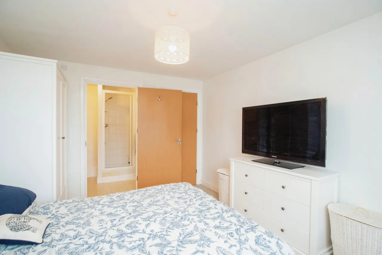 Ovaltine Drive, Kings Langley, WD4, photo 12