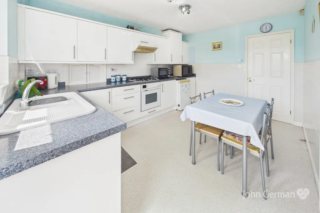 Blounts Drive, Uttoxeter, photo 7