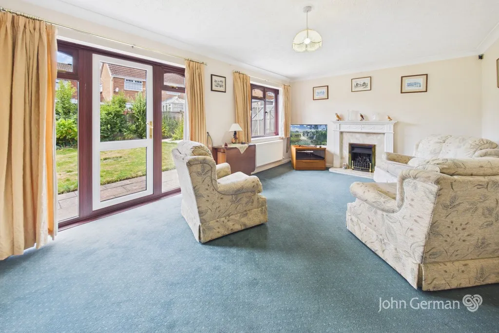Blounts Drive, Uttoxeter, photo 2