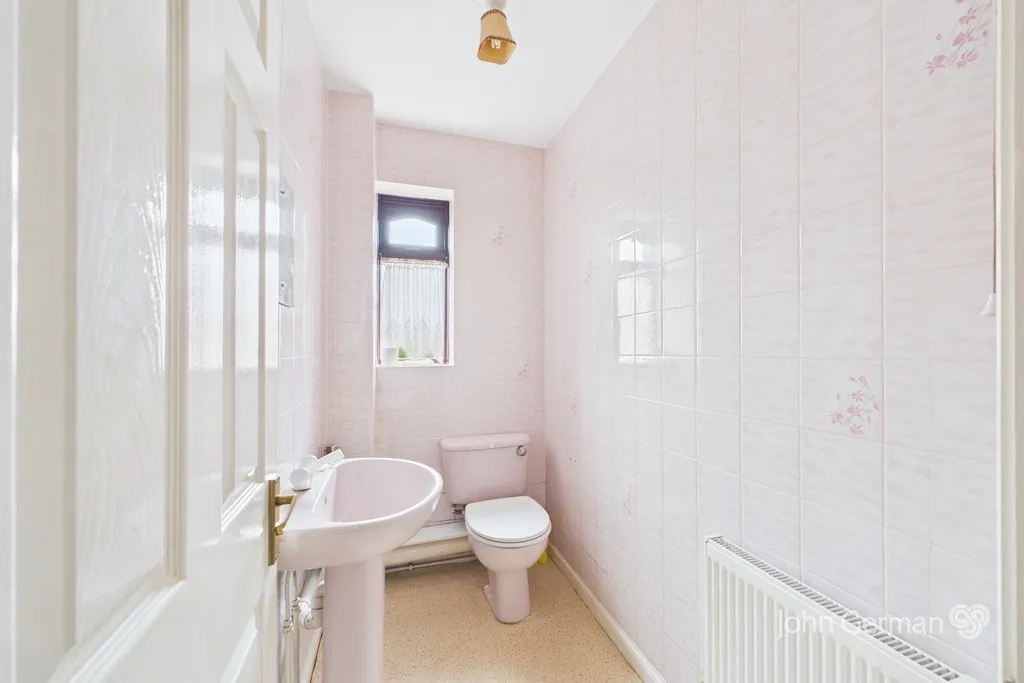Blounts Drive, Uttoxeter, photo 17