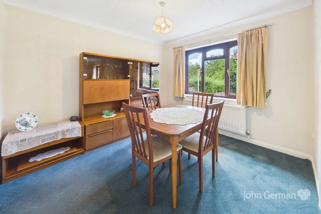 Blounts Drive, Uttoxeter, photo 5
