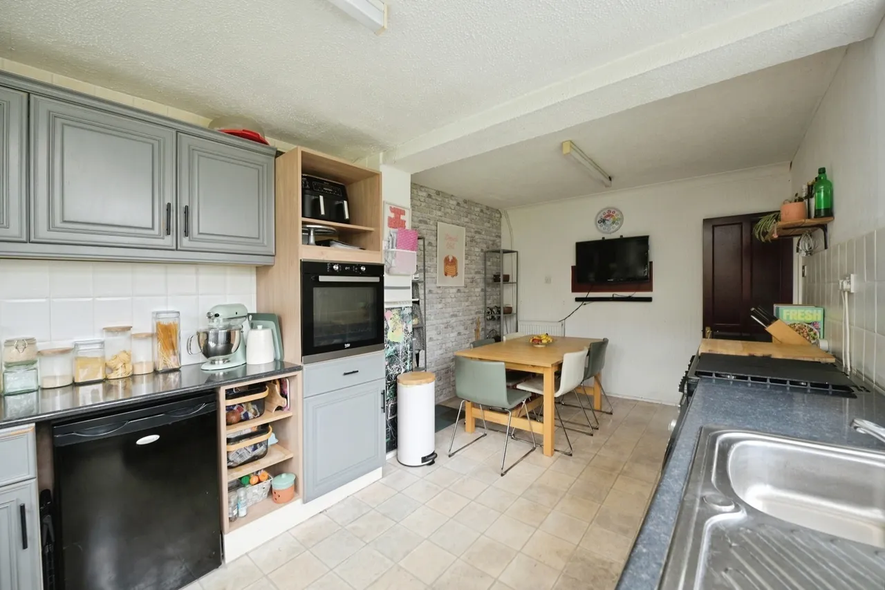 Peartree Gardens, Romford, RM7, photo 8