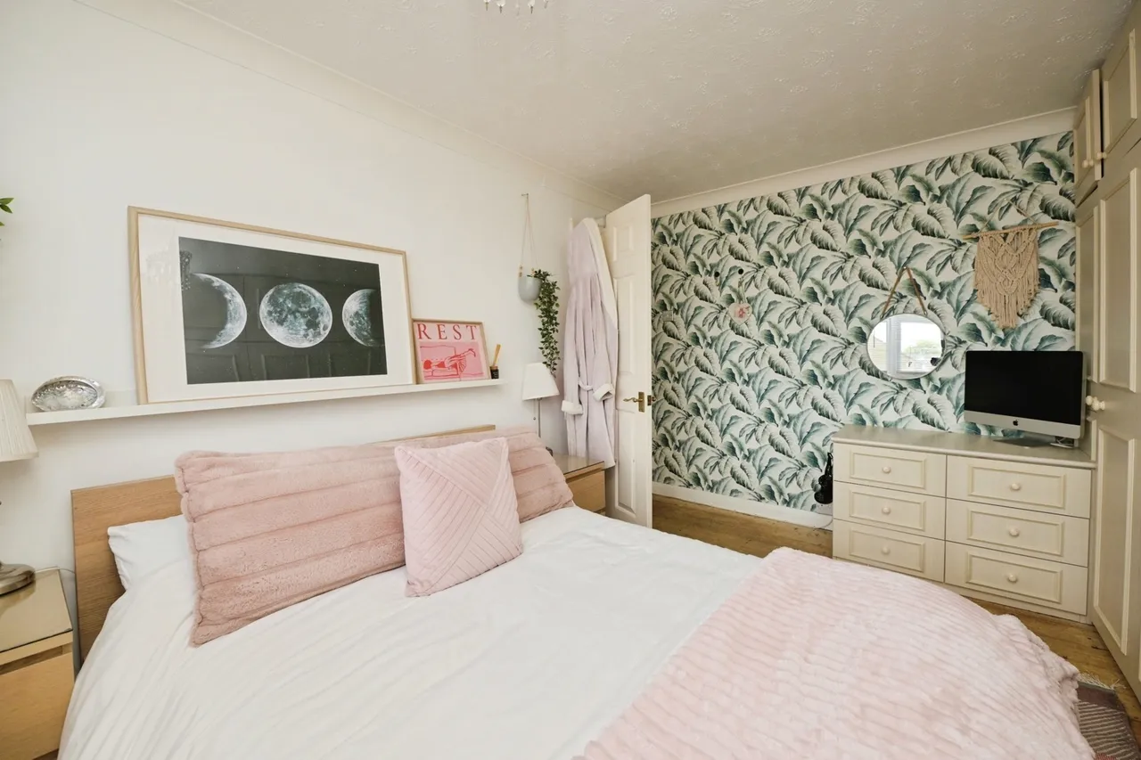 Peartree Gardens, Romford, RM7, photo 9