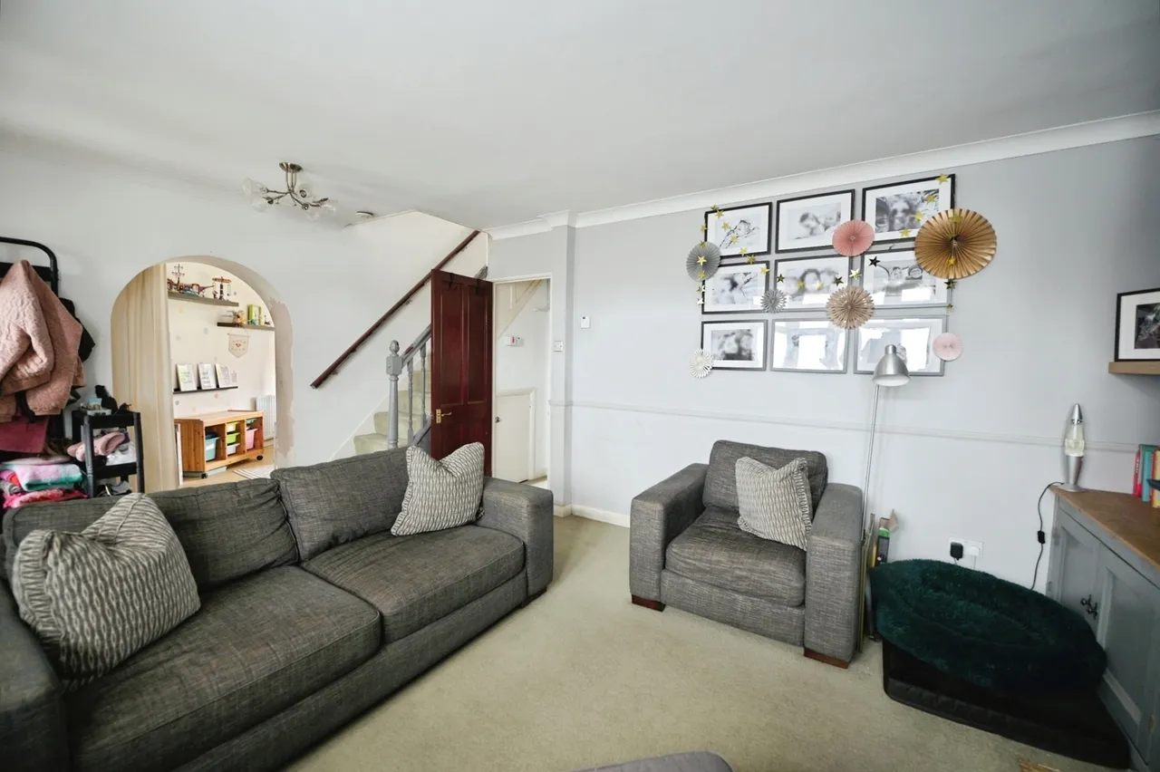 Peartree Gardens, Romford, RM7, photo 3