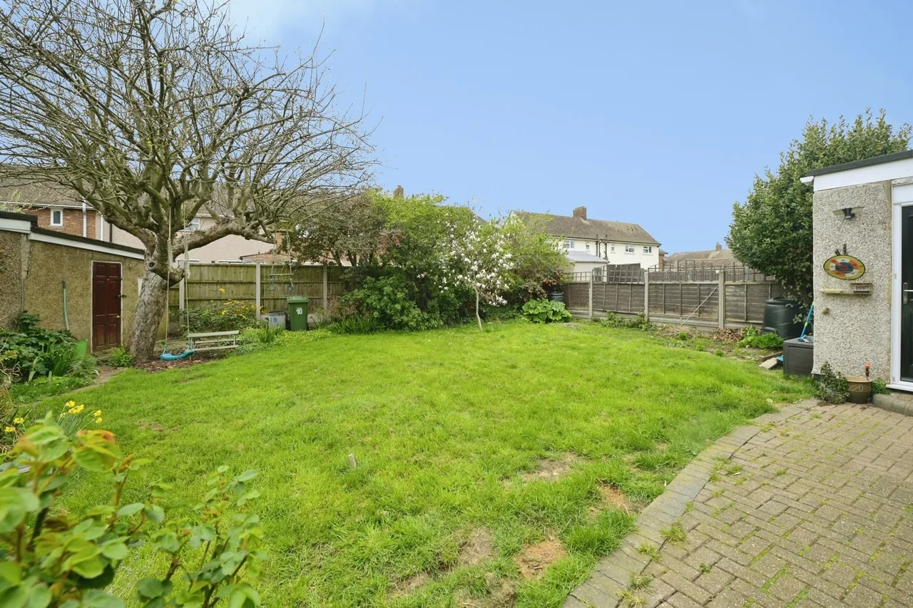 Peartree Gardens, Romford, RM7, photo 16